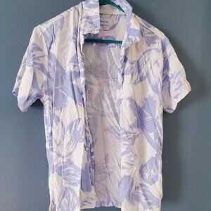 Porter and Ash Mens blue and white floral hawaiian style shirt size small button